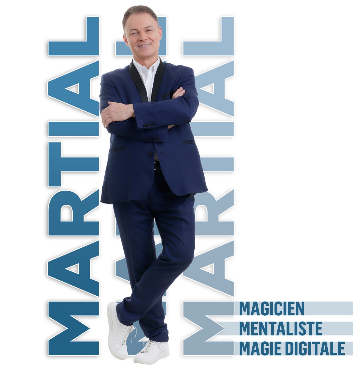 Martial présente une animation de magie numérique, close-up et mentalisme lors d'un événement
